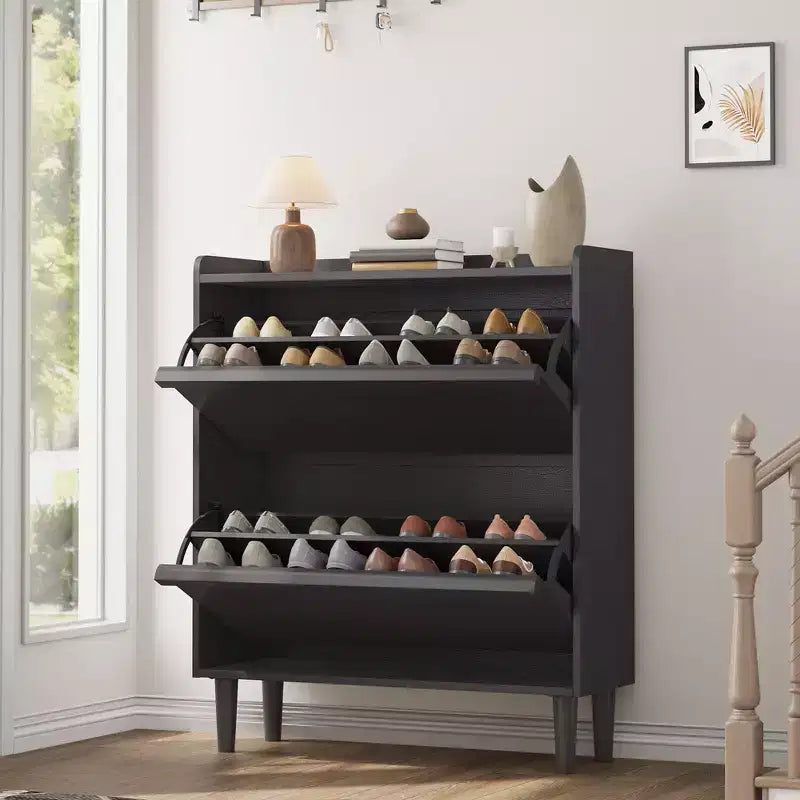 Bianco antico / Nero / Grigio / Legno naturale | Scarpiera a ribalta | Contiene fino a 24 paia | Per nuclei familiari di 1–2 persone