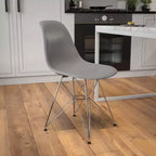 Poltroncina accentata modellata grigio muschio / bianca con base cromata, 1 posto